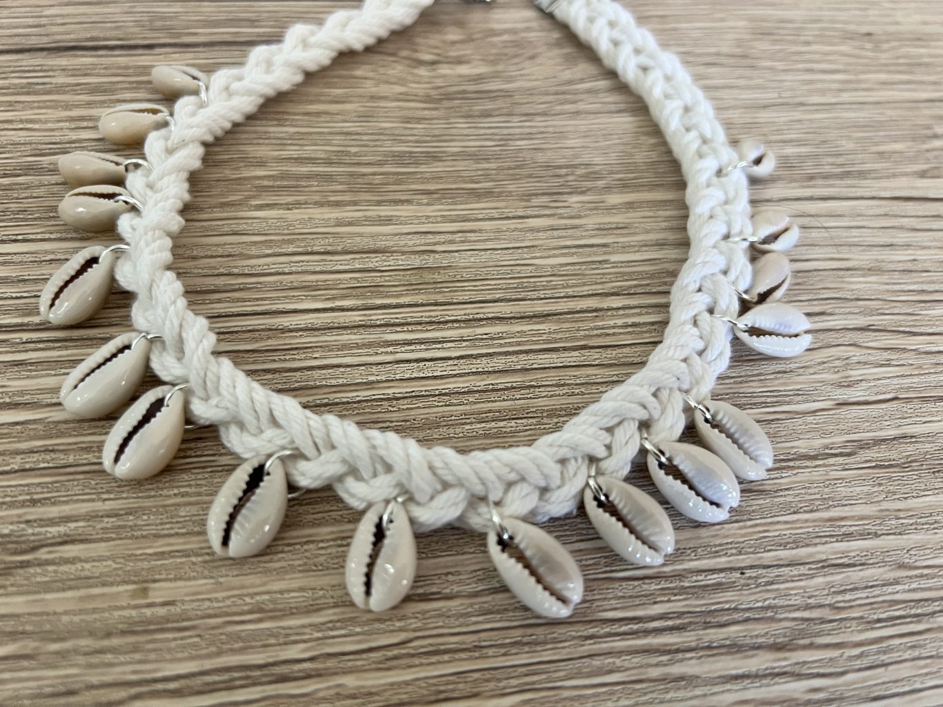 Braided Cowrie Clavicle Choker Necklace - White image
