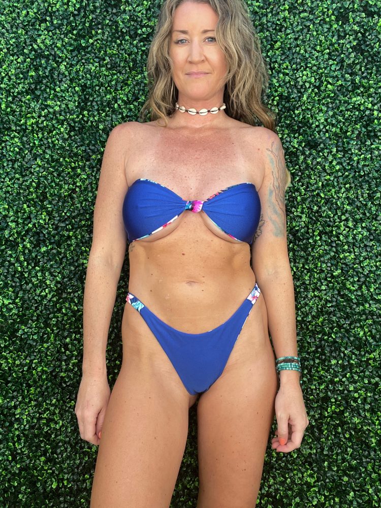 Sandbar Reversible Strapless Bikini Top - Blue Crush image 4