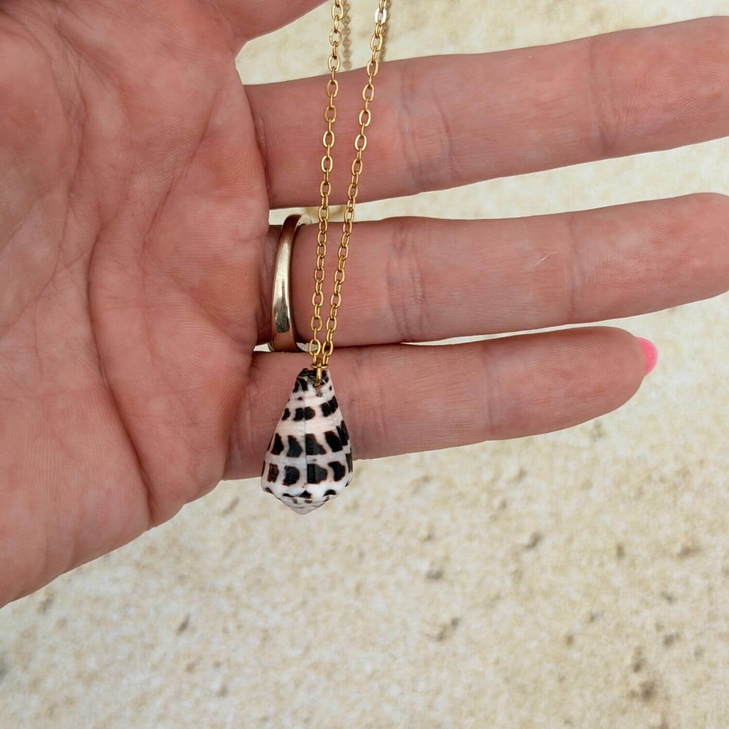 Hebrew Cone Hawaiian Necklace - Gold
