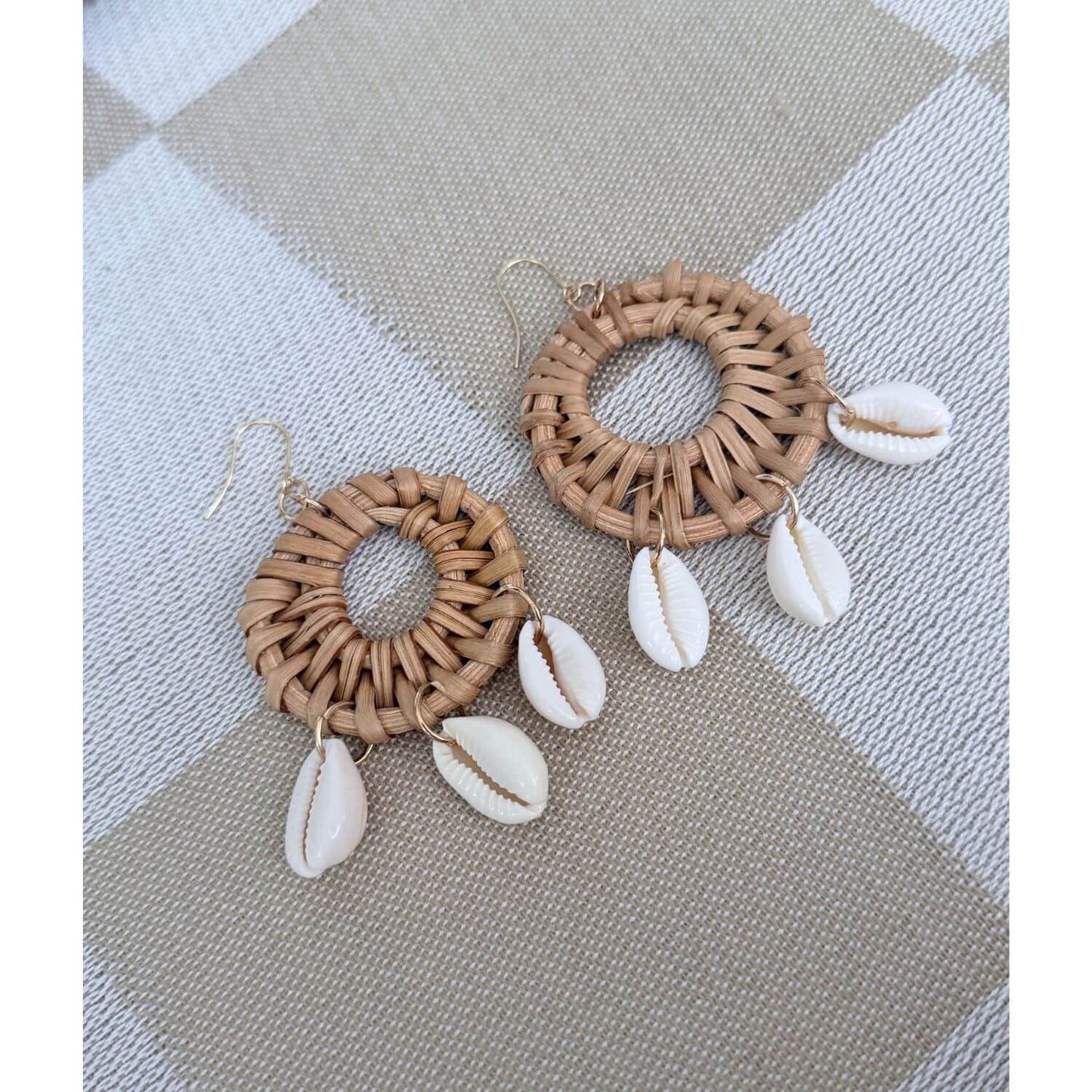 Cowrie- Rattan Round Earrings