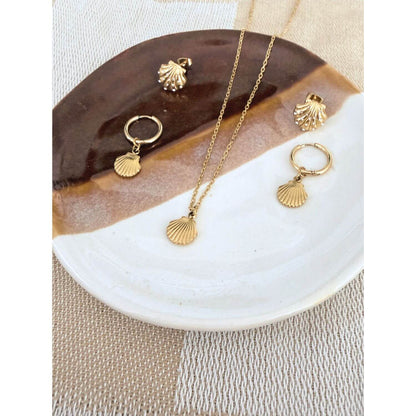 Seashell Minimalistic Necklace
